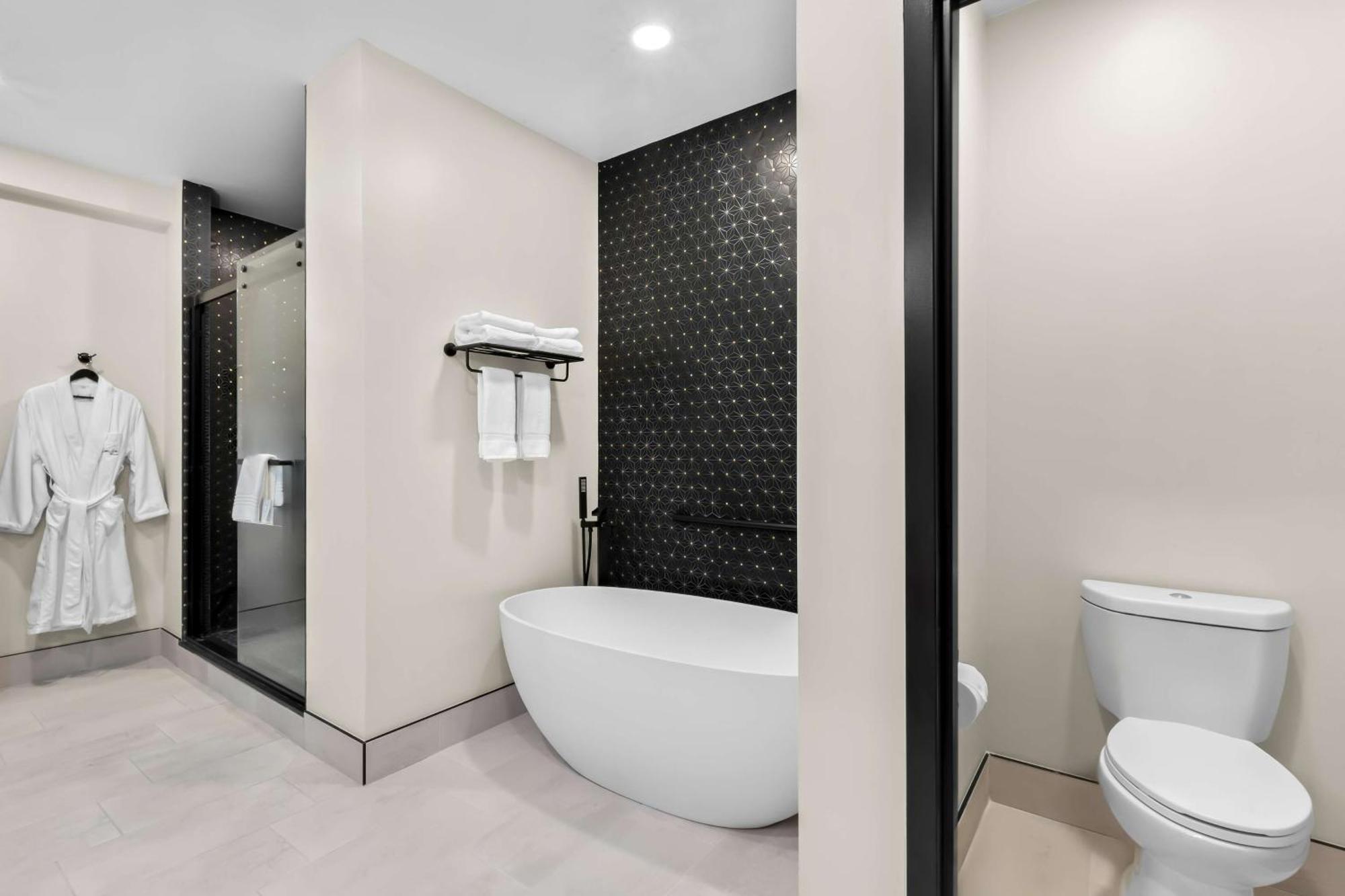 Latitude Suites Tinton Falls Eatontown - BW Premier Collection Exteriör bild