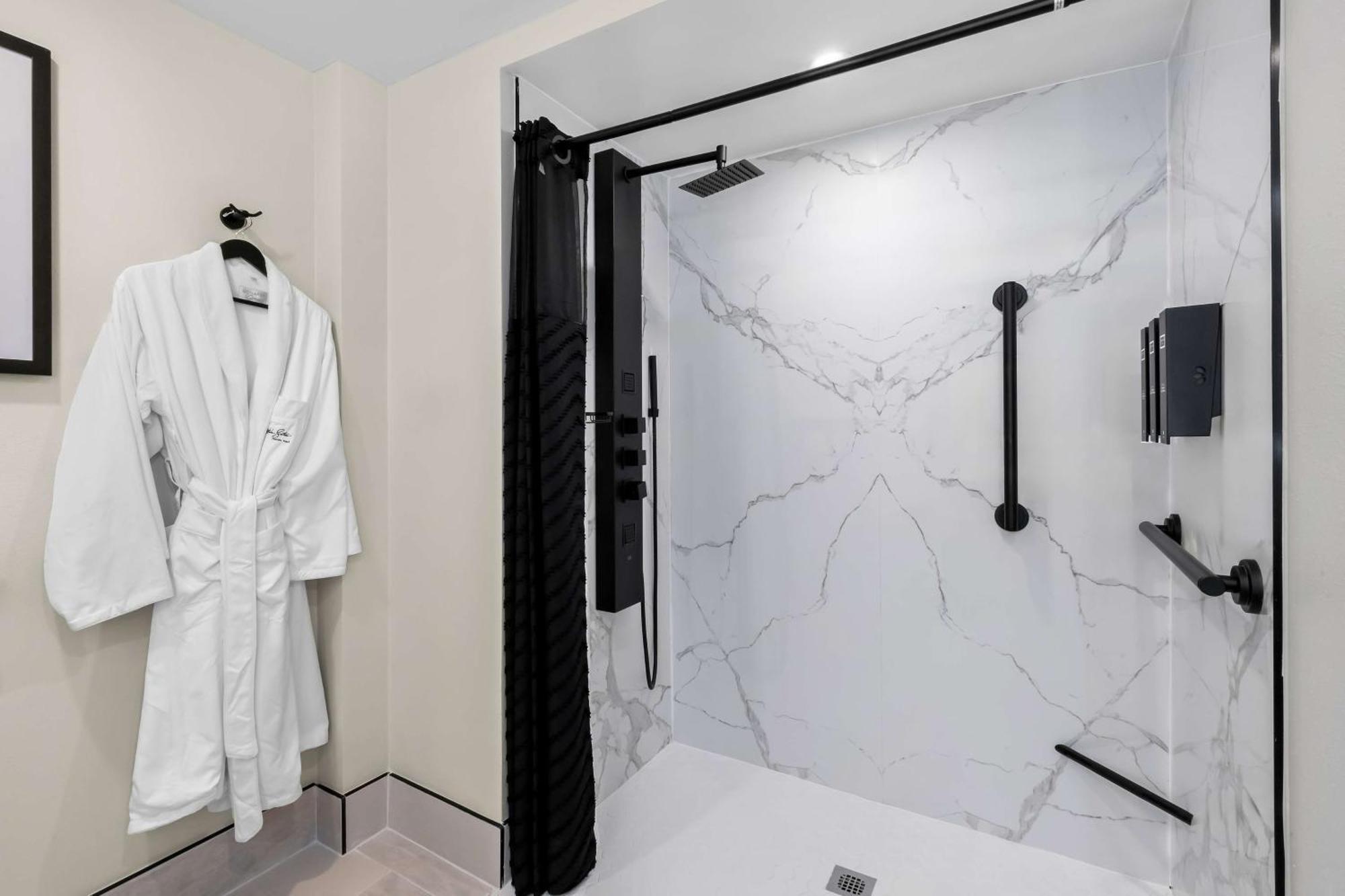 Latitude Suites Tinton Falls Eatontown - BW Premier Collection Exteriör bild