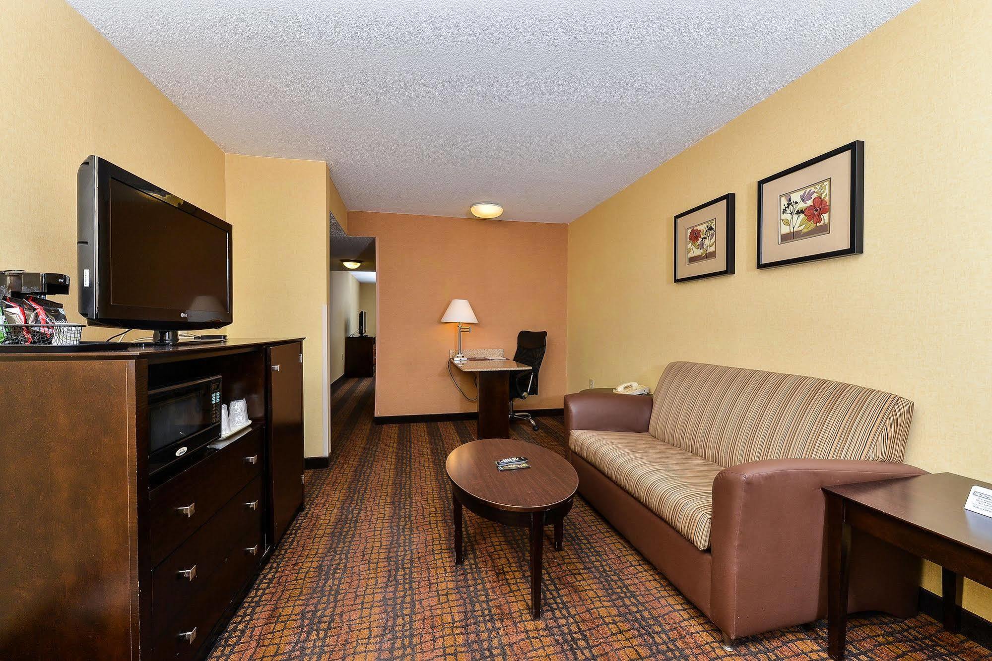 Latitude Suites Tinton Falls Eatontown - BW Premier Collection Exteriör bild
